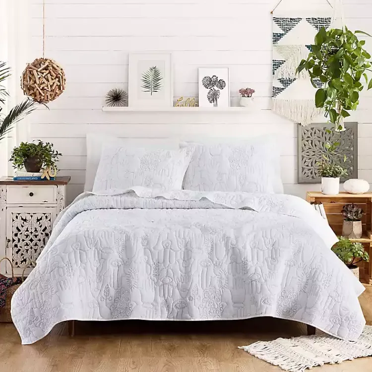 Quilts-Kirklands Home Justina Blakeney Cloud Hamsa King Quilt Set White