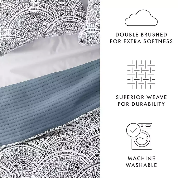 Quilts-Kirklands Home Blue Scalloped Reversible 3-pc. Queen Quilt Set