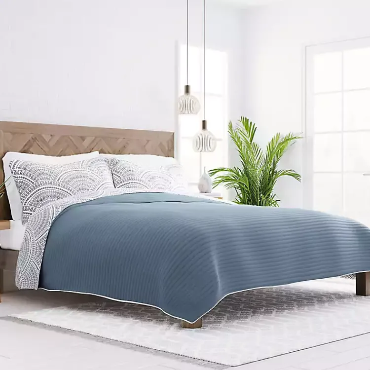 Quilts-Kirklands Home Blue Scalloped Reversible 3-pc. King Quilt Set