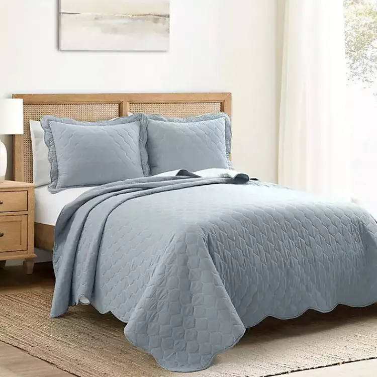 Quilts-Kirklands Home White and Blue Scallop 3-pc. King Quilt Set