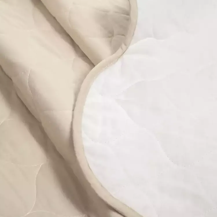 Quilts-Kirklands Home White and Tan Scallop 3-pc. Full/Queen Quilt Set